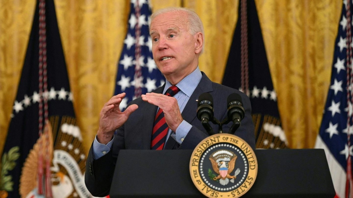 US-Präsident Joe Biden spricht im East Room des Weißen Hauses