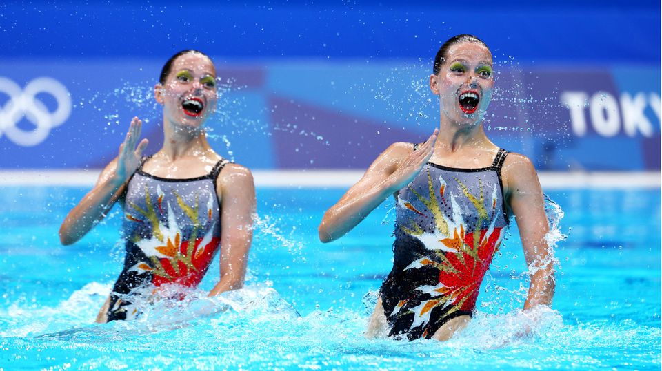 Synchronschwimmen Bei Olympia: Die Erstaunlichen Figuren Der ...