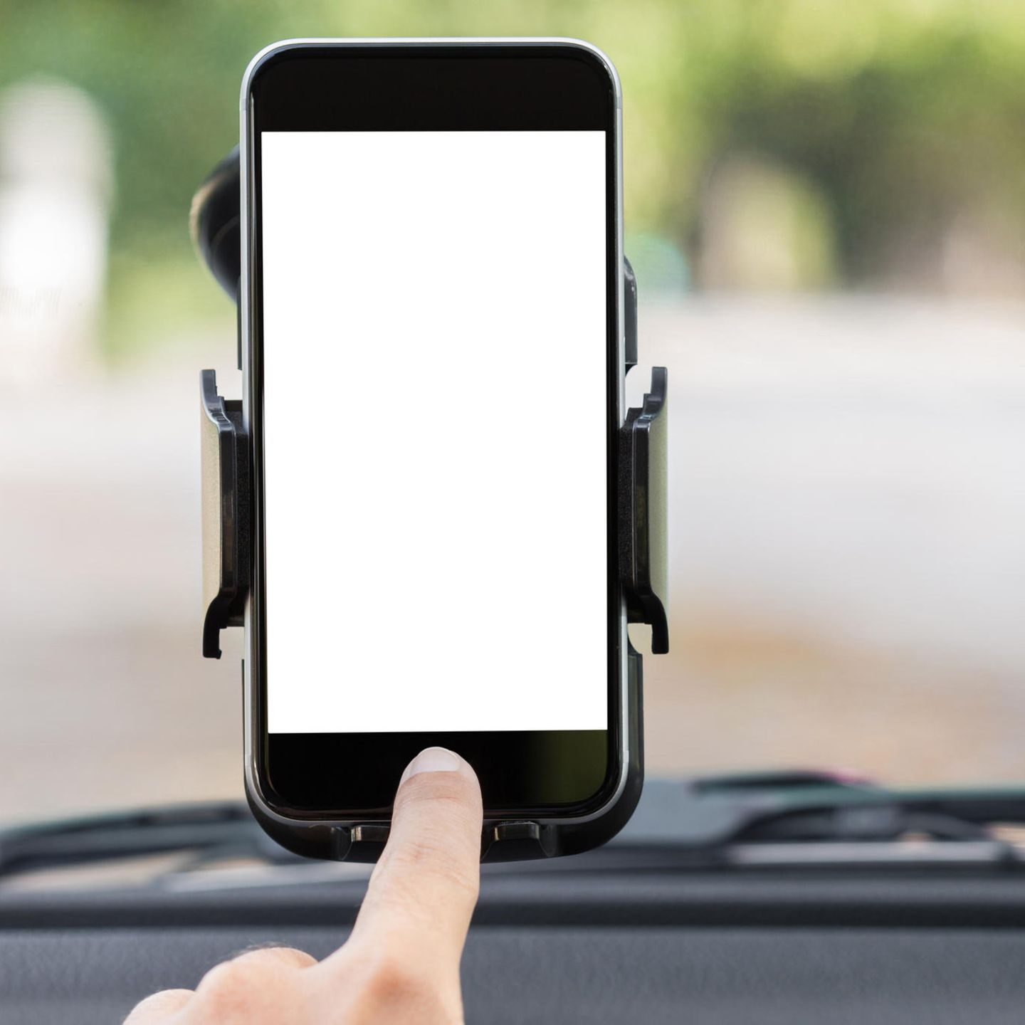 Die besten Smartphone-Halterungen fürs Auto - CHIP