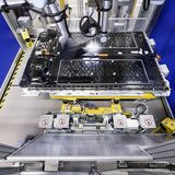 Batteriefertigung bei Mercedes