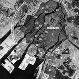 Ein Luftbild zeigt die zerstörte Stadt Hiroshima