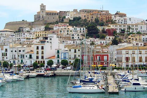 Party-Hotspot Ibiza: Angesichts der Beschränkungen in der Corona-Pandemie werden illegale Feiern in Privathäusern organisiert