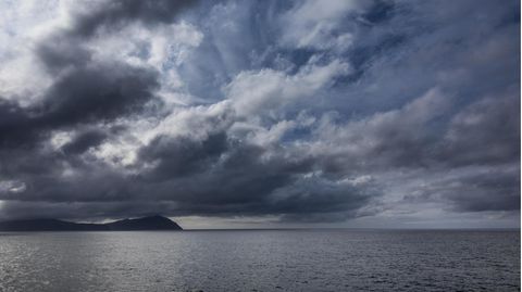 Dunkle Wolken über dem Nordatlantik