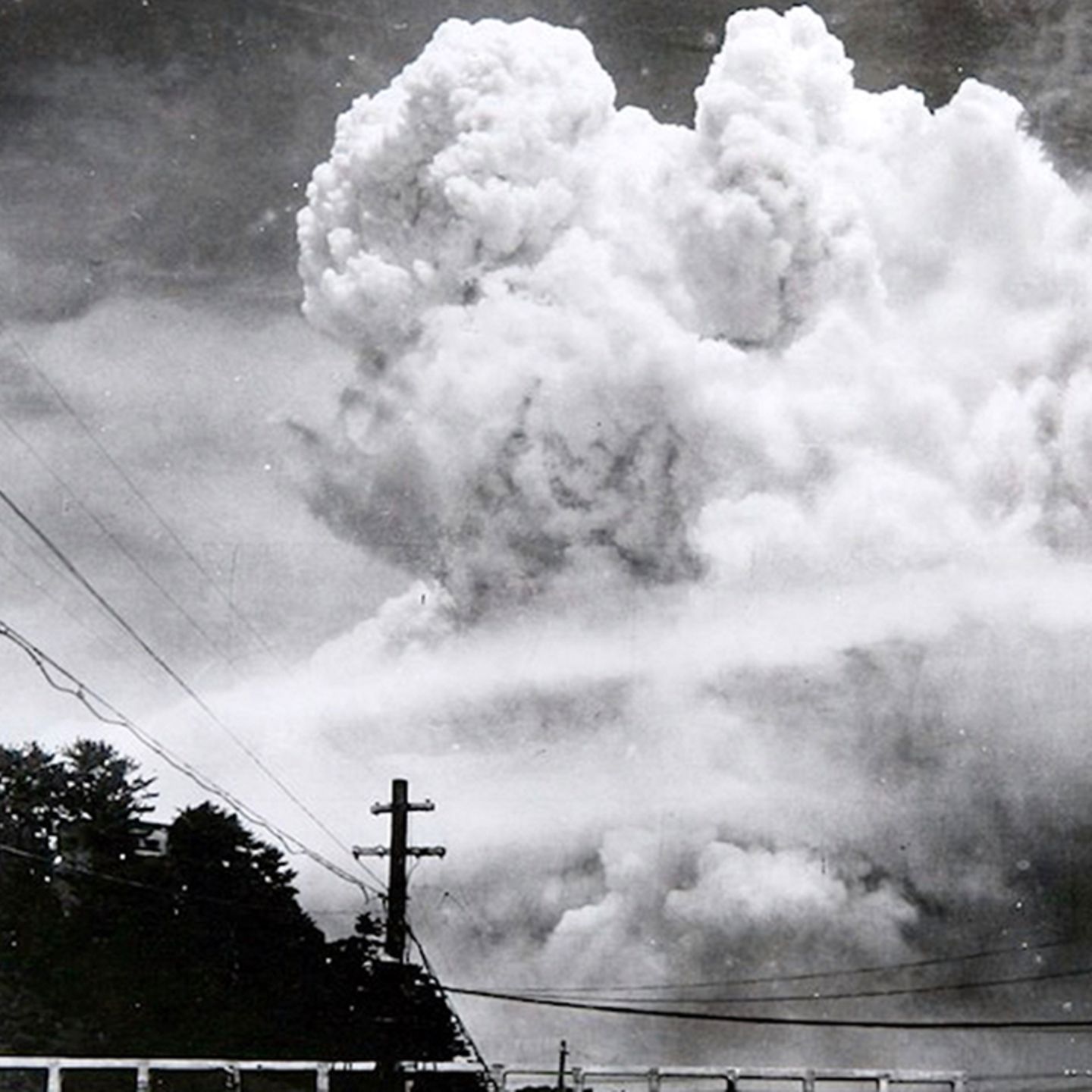 der Atombombe: Archivaufnahmen zeigen Zerstörung (Video)
