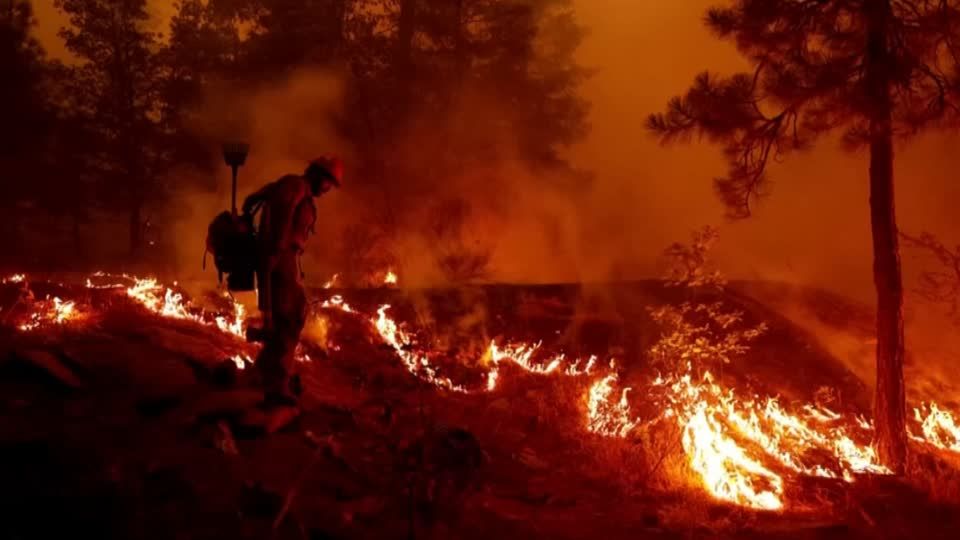Video: Kalifornien: Vermisste im Waldbrandgebiet