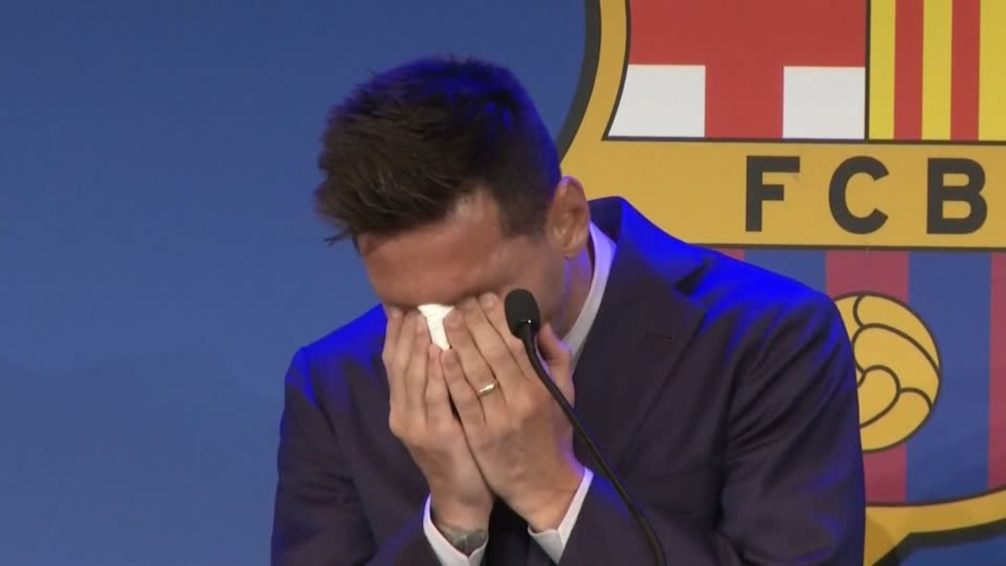 Video: Lionel Messi says goodbye to FC Barcelona in tears
