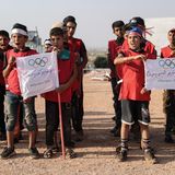 Das Sportereignis wird von der Hilfsorganisation Benefits organisiert, um die Aufmerksamkeit auf die Bedingungen in den Flüchtlingslagern zu lenken