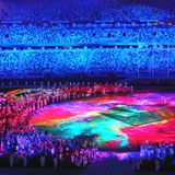 Farbenfrohe Inszenierung bei der Abschlusszeremonie.