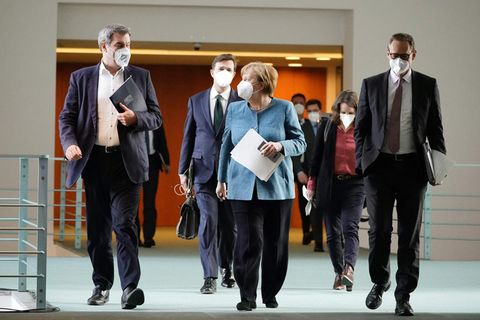 Bundeskanzlerin Angela Merkel nach einer Ministerpräsidentenkonferenz zur Coronalage in Deutschland
