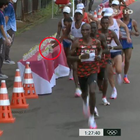 Szene aus dem Marathonlauf bei den Olympischen Spielen