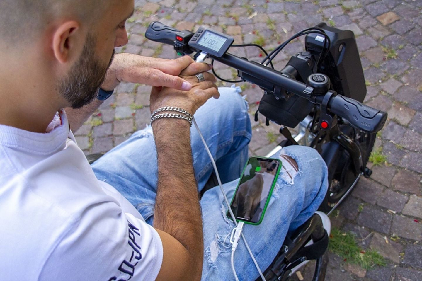Nach 4,5 Stunden sind die Batteriezellen wieder gefüllt