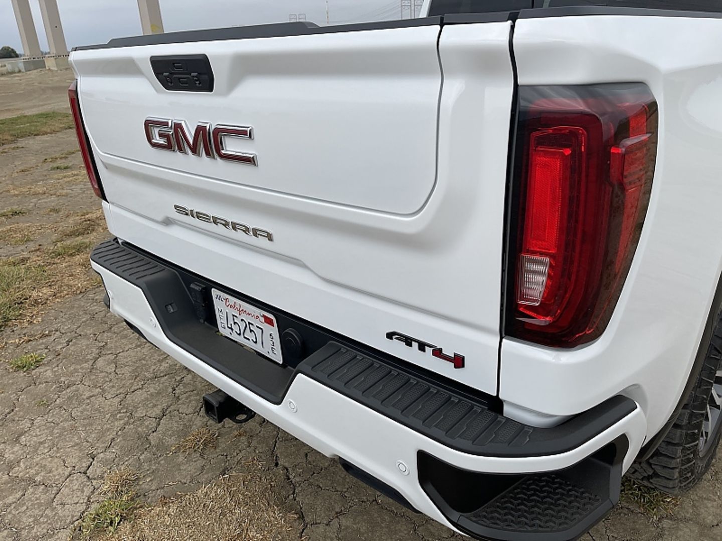 GMC Sierra 1500 4WD Crew Cab AT4