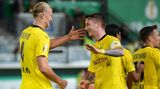 Erling Haarland und Marco Reus bejubeln ein Tor