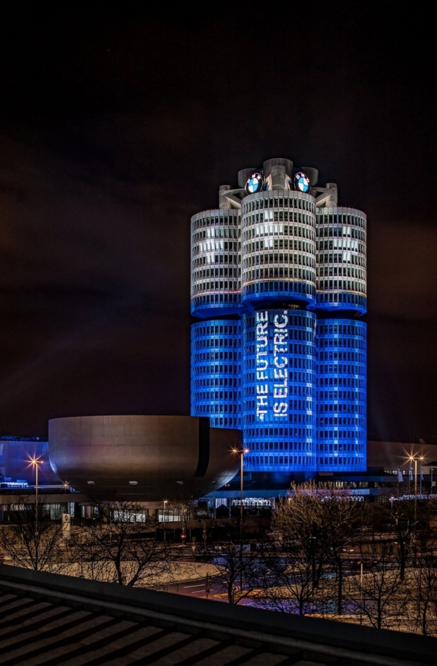 BMW Hochhaus als Batterie