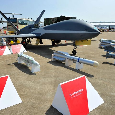 Lange Zeit führten die USA bei der Drohnentechnik, aber inzwischen haben Länder wie China und die Türkei nachgezogen. Das Foto zeigt eine chinesische  Drohne AVIC's Chengdu Aerospace Corporation (CAC).