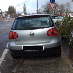 Falschparker auf Gehweg