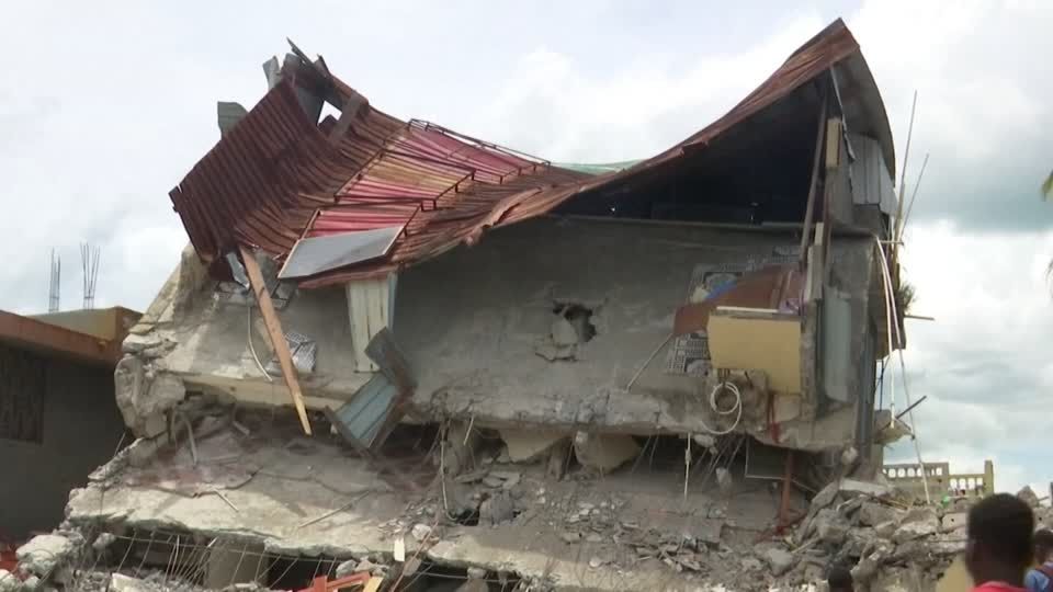 Video: Haiti: Zahl der Todesopfer nach Erdbeben steigt Video: Haiti: Zahl der Todesopfer nach Erdbeben steigt