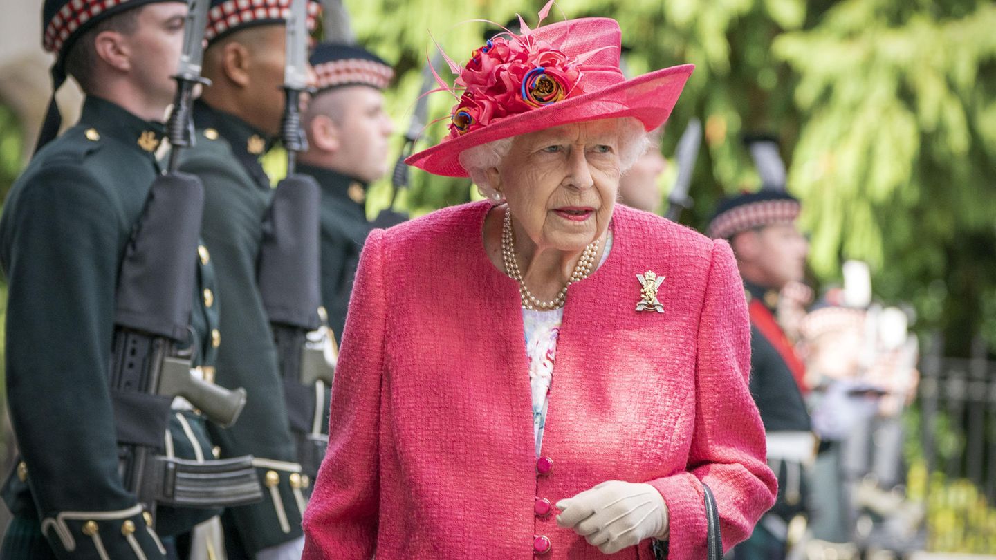 Queen Elizabeth II worried: employee in Balmoral has corona