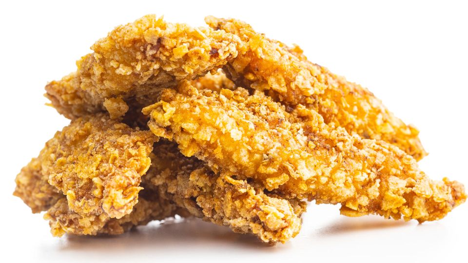 Lecker, knusprig und schnell: Gegrillte Chicken Nuggets aus nur vier Zutaten Lecker, knusprig und schnell: Gegrillte Chicken Nuggets aus nur vier Zutaten