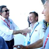 Man trennt sich im Guten: Formel - Impresario Alejandro Agag links und Audi Teamchef Allan McNish Zukunft der Formel E 9: Audi s
