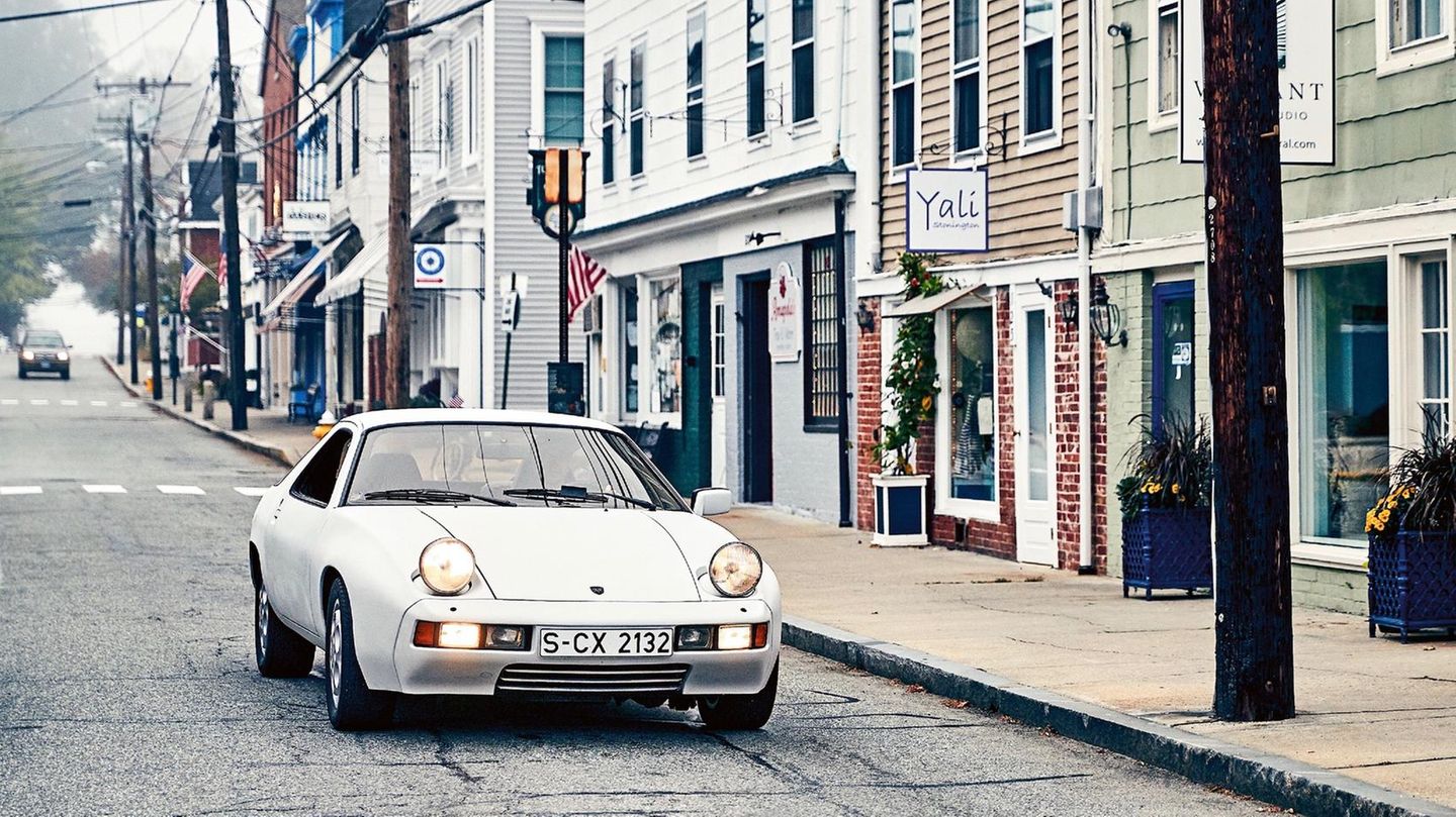 Porsche 928 GTS