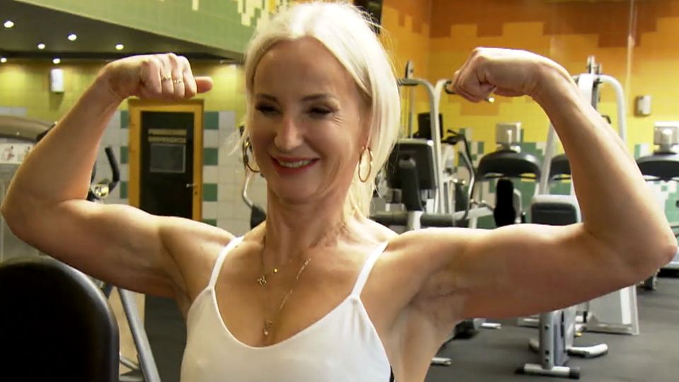 "Möchte ein Vorbild für Frauen sein" - Die 58-jährige Fitness-Influencerin liebt ihren Körper "Möchte ein Vorbild für Frauen sein" - Die 58-jährige Fitness-Influencerin liebt ihren Körper