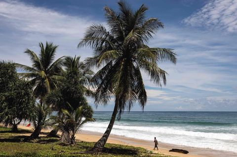 Ein Strand auf der Insel Phuket Mitte August 2021