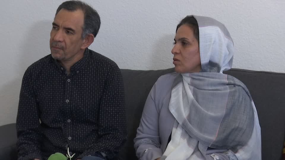 Video: Afghane in Deutschland: "Ich habe wirklich die Hoffnung verloren" Video: Afghane in Deutschland: "Ich habe wirklich die Hoffnung verloren"