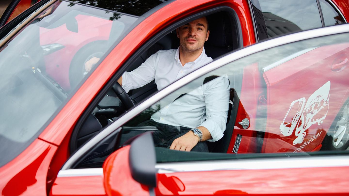 Neues Lernen in deutschen Fahrschulen? Fahrschullehrer Bieber aus Aschaffenburg