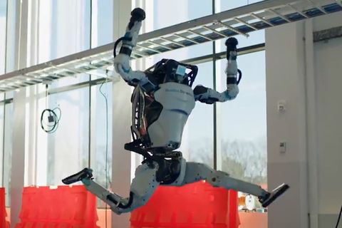 Roboter meistern Hindernis-Parcour