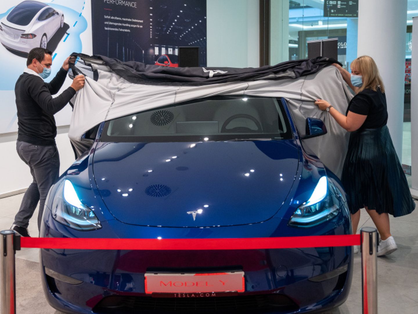 Tesla stellt Elektro-SVU Model Y für den deutschen Markt vor