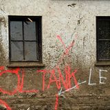 Öltank leer-Schriftzug