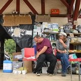 Helfer im Greifzushop