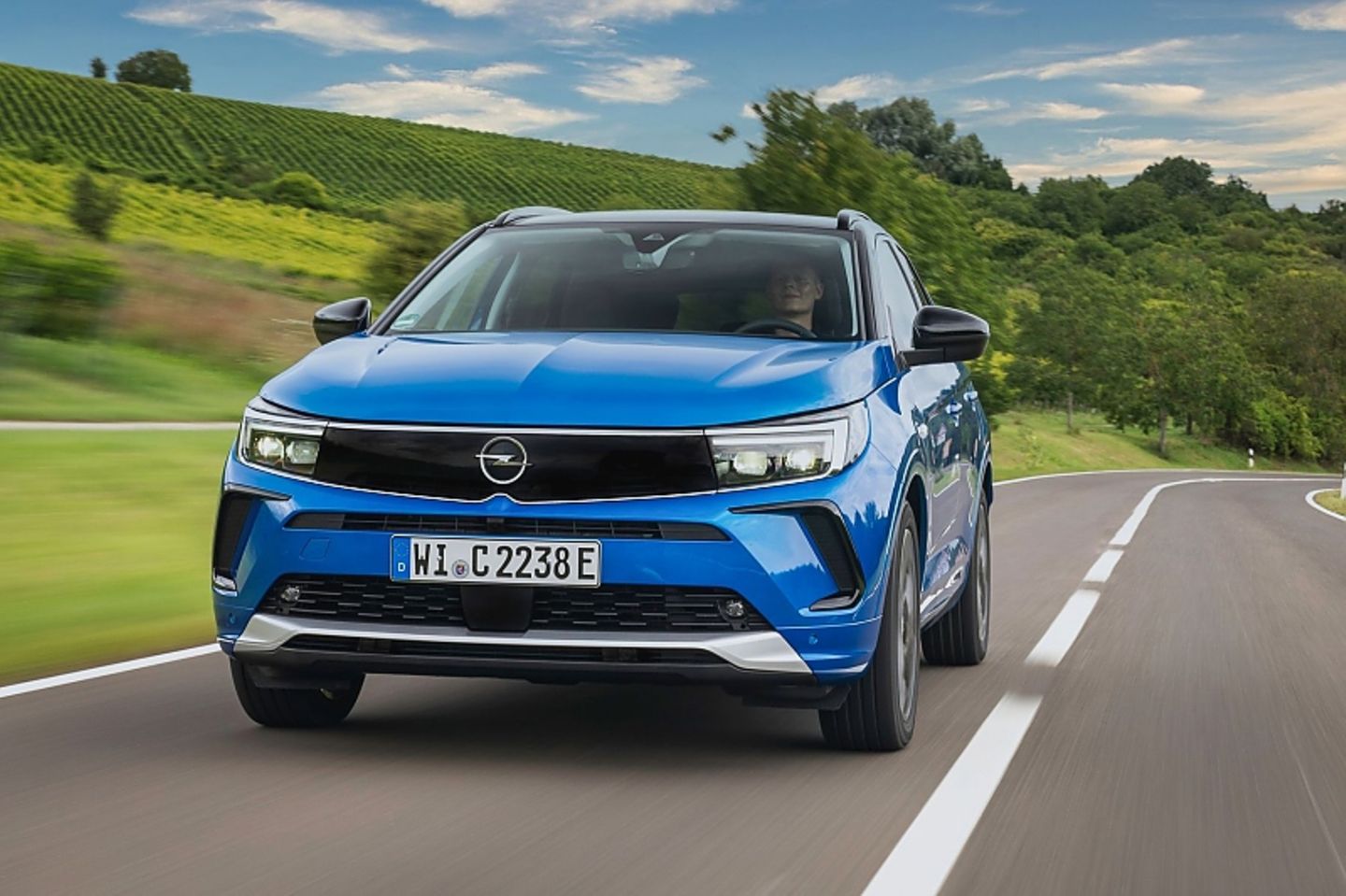 Opel Grandland Hybrid4 MJ 2022