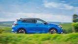 Solange die Batterien Saft haben, agiert der Opel Grandland Hybrid4 geschmeidig