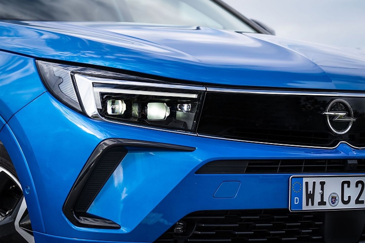Opel Grandland Hybrid4 MJ 2022