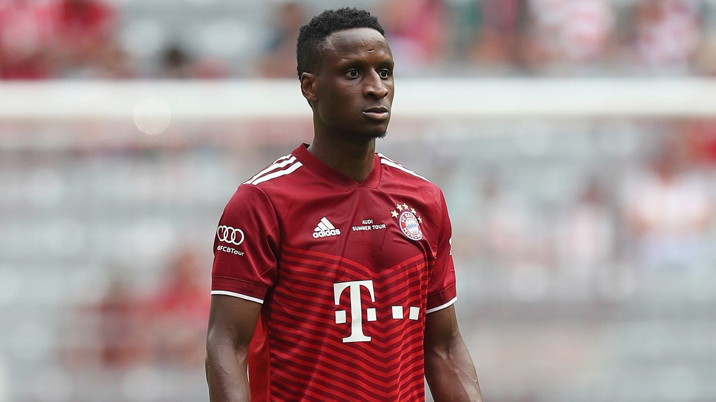 Report: Two offers for Bayern Munich defender Bouna Sarr