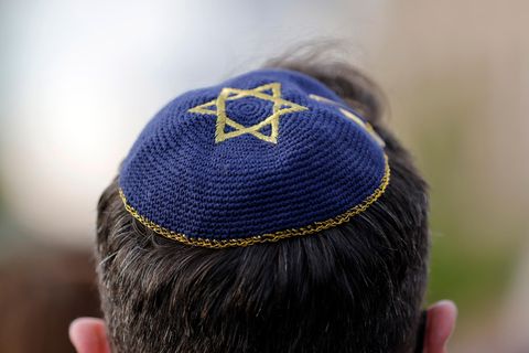 Ein Mann mit einer Kippa