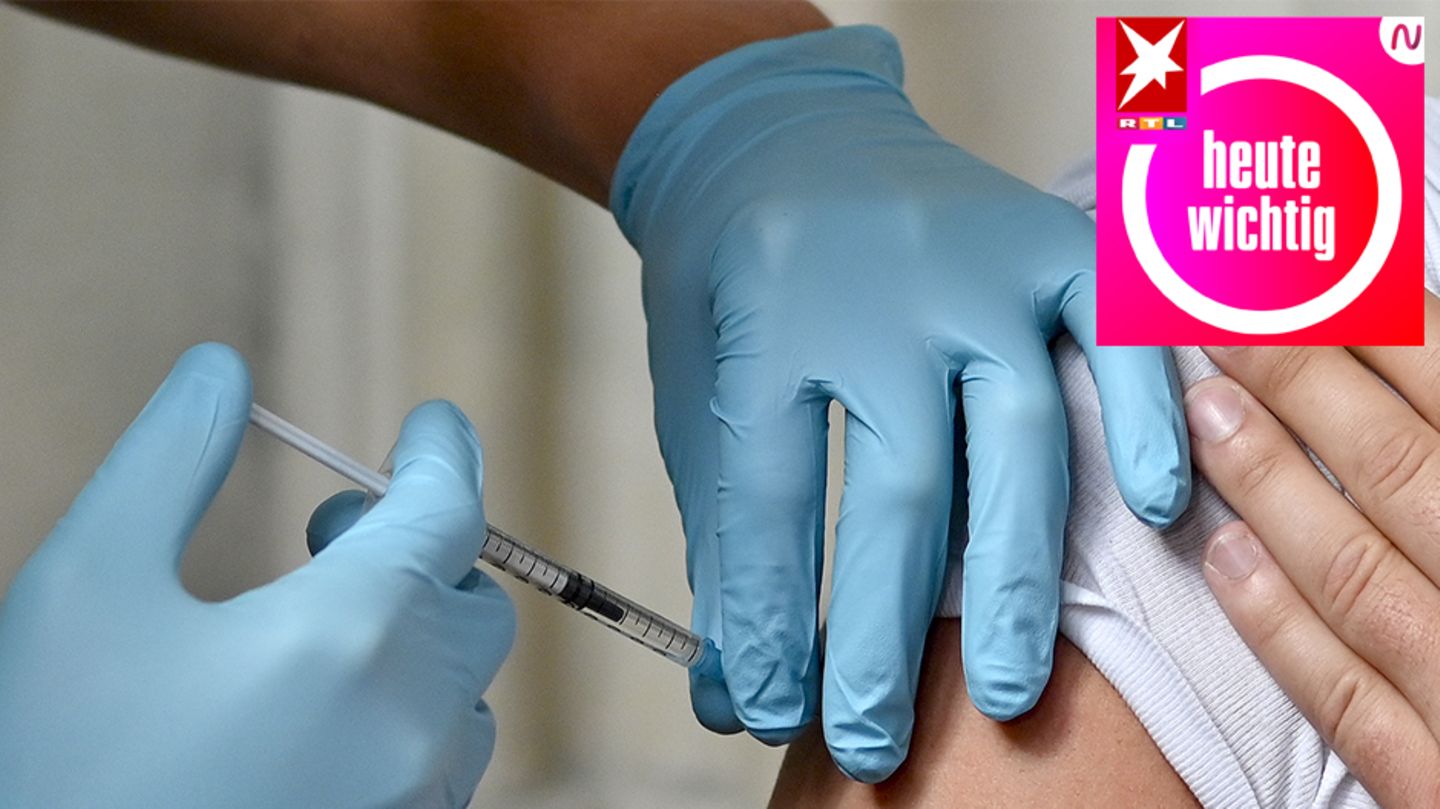 Podcast “important today”: An expert explains who really needs a third dose of vaccine