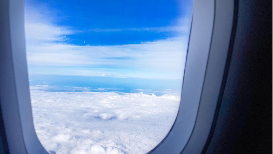 Fenster in Flugzeugen sollten aus hygienischen Gründen gemieden werden
