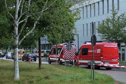 Weiträumig abgesperrt ist das Areal um das Gebäude L201 auf dem Campus der Technischen Universität
