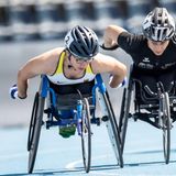 Merle Marie Menje (l.), Leichtathletin. Behinderung: Spina Bifida. Nach ihrem sehr erfolgreichen Debüt bei den Europameisterschaften bezeichnete sie das Internationale Paralympische Komitee als "German Wunderkind". Sie gewann bei der EM zwei Goldmedaillen (Rennen über 400 und 5000 Meter) und zwei Silbermedaillen (über 100 und 800 Meter).
