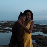 Dieses Foto von Martynova zeigt Angel (rechts) und Gaia, Schulfreunde aus Livorno. Beide sind nigerianischer Herkunft. Angel wurde in Italien geboren, kurz nachdem ihre Eltern dorthin gezogen waren. Gaia kam vor zwei Jahren mit ihren Eltern, die wollten, dass sie auf eine italienische Schule geht.