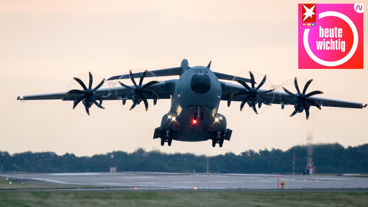 Ein Airbus A400M der Bundes-Luftwaffe bei der Landung. Noch an diesem Donnerstag soll die Luftbrücke aus Afghanistan eingestellt werden.