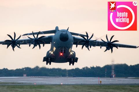Ein Airbus A400M der Bundes-Luftwaffe bei der Landung. Noch an diesem Donnerstag soll die Luftbrücke aus Afghanistan eingestellt werden.