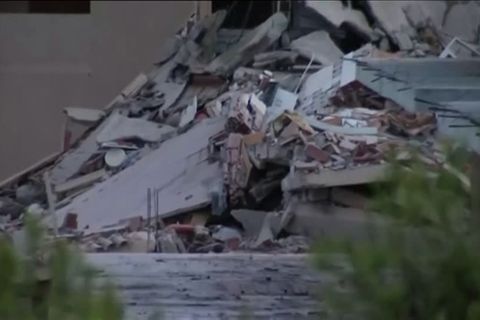 Video: Helfer finden Toten nach Hauseinsturz in Spanien