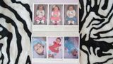 Platz zwei in der Kategorie Langzeitprojekte belegt die polnische Fotografin Karolina Jonderko. In ihrer Bildgalerie widmet sie sich dem Phänomen "künstliche Babys". Sie sehen echt aus, doch das ist ein Trugschluss. Die Fotos zeigen die "neu geborene" Puppe Lorcia.