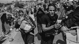 Nach dem Brand machten sich die Menschen aus dem Camp mit ihren Habseligkeiten auf in Richtung Mytilene, der Hauptstadt von Lesbos.