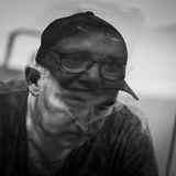 Als taktisches Geschicklichkeitsspiel hat Contract Bridge (oder einfach Bridge) seinen Ursprung im 16. Jahrhundert in sogenannten Stichspielen, entwickelte sich jedoch im 19. und 20. Jahrhundert zu seiner heutigen Form.