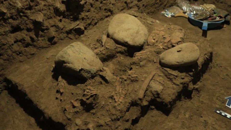 Das Skelett eines 17-jährigen Mädchens, das auf der Insel Sulawesi gefunden wurde